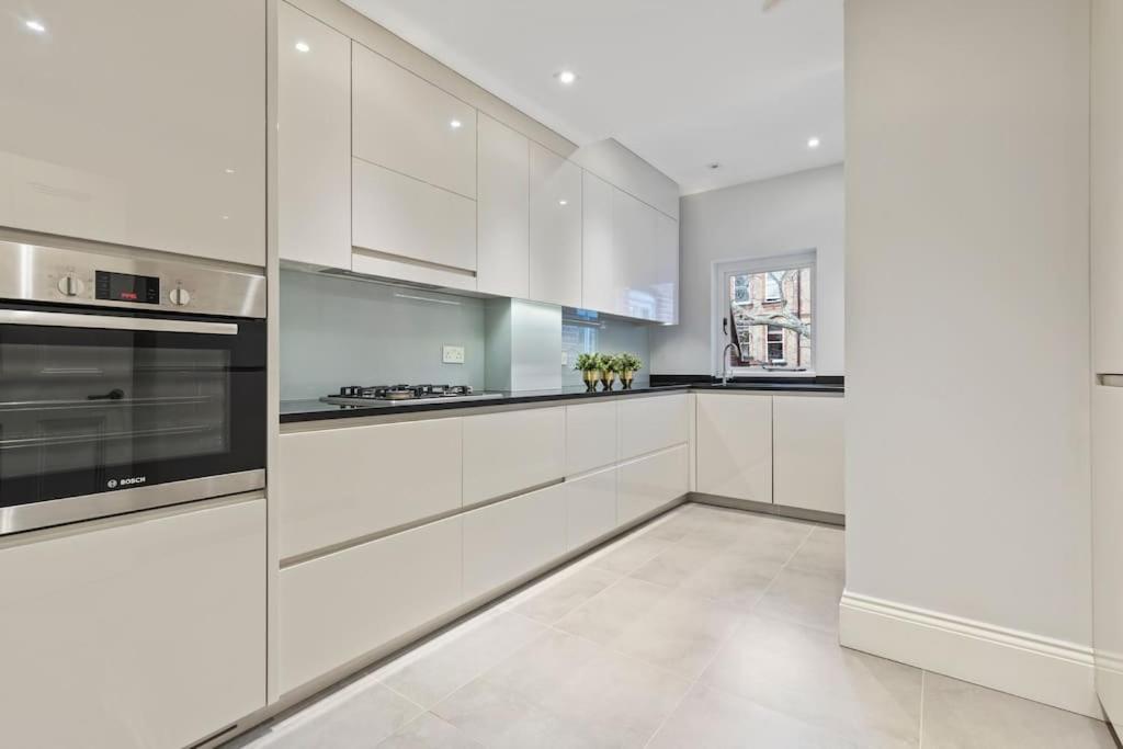 Appartement Luxury 3 Bed Flat In Kensington à Londres Extérieur photo